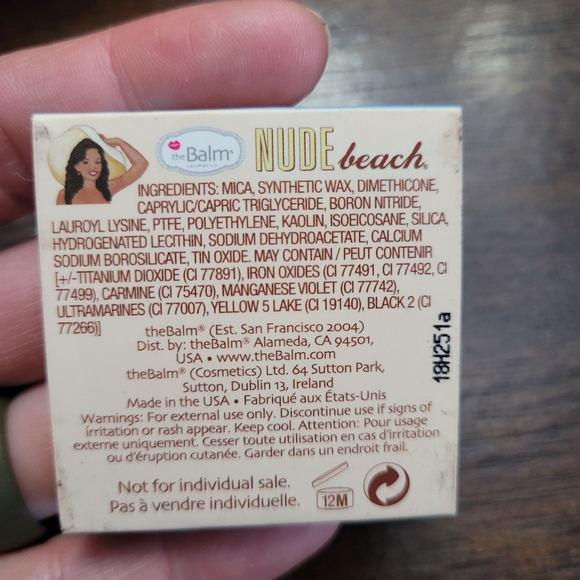 Makeup Bundle - Picture 4 of 9